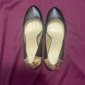 Elegant Black and Gold Women's 4 inch Heels in Patent Leather